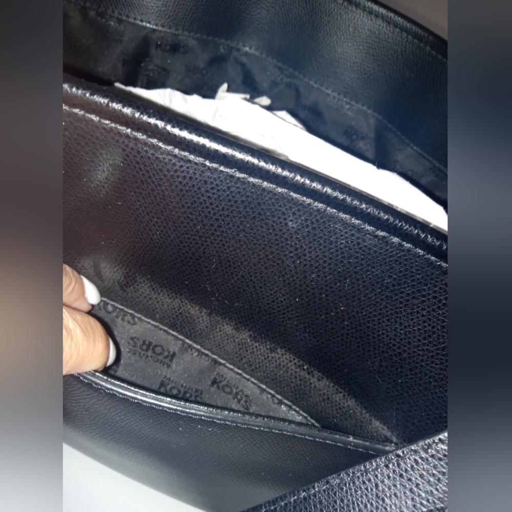 Michael Kors Medium Multifunctional Black Tote - image 5